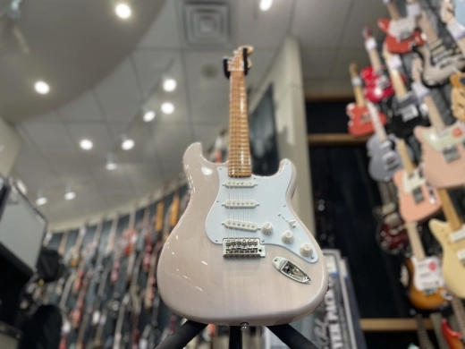 FENDER MONTH - SQUIER CV 50S STRAT 2